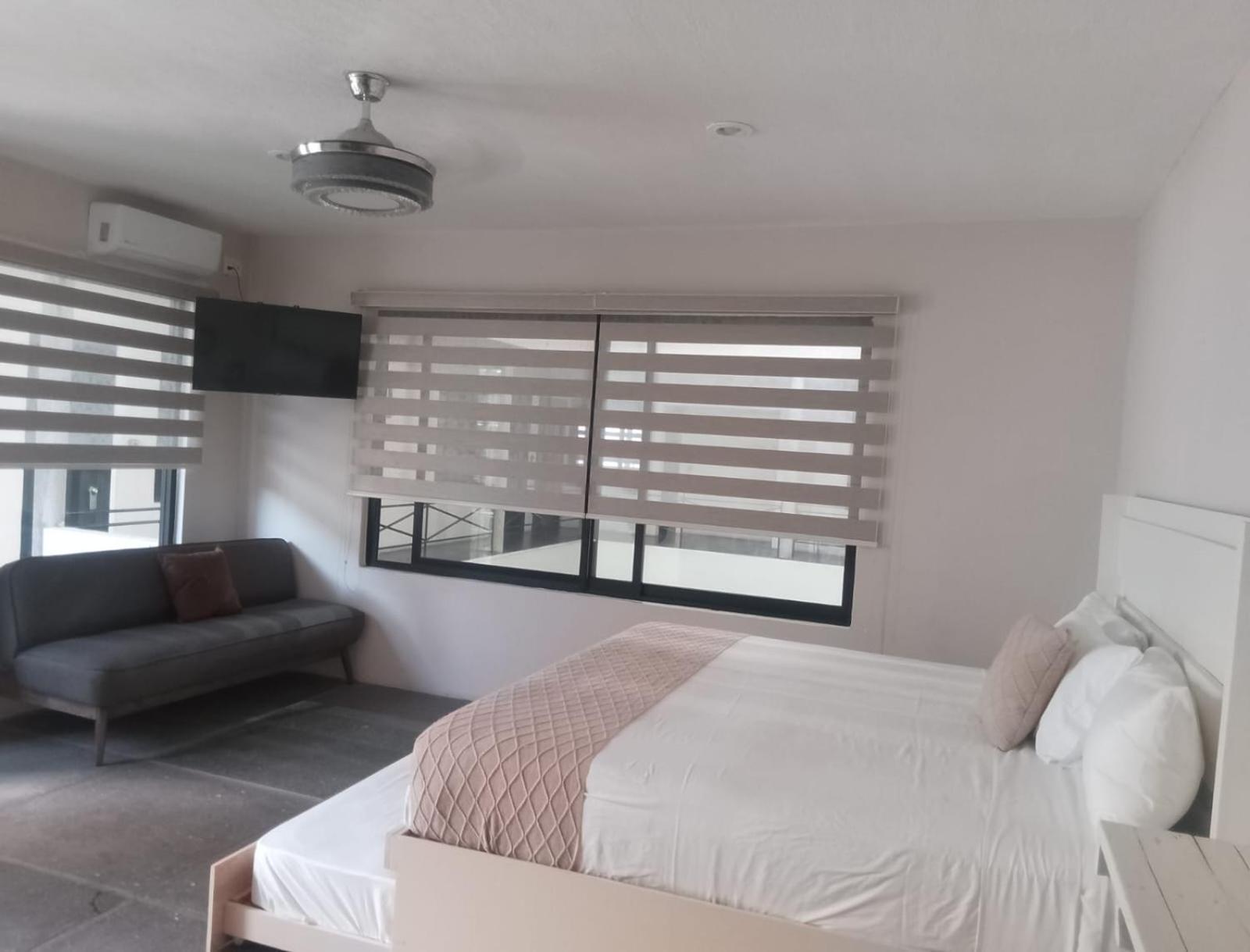 Aura Hotel B&B ทลาคิวปาก ภายนอก รูปภาพ