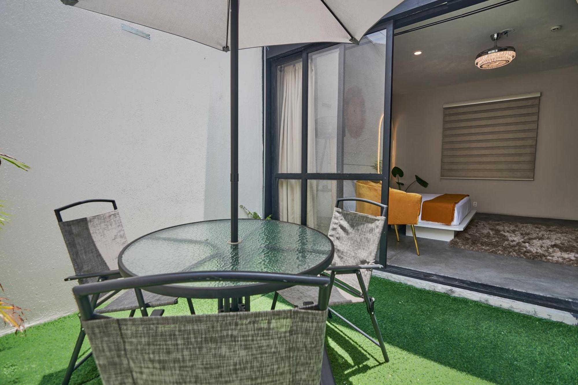 Aura Hotel B&B ทลาคิวปาก ภายนอก รูปภาพ