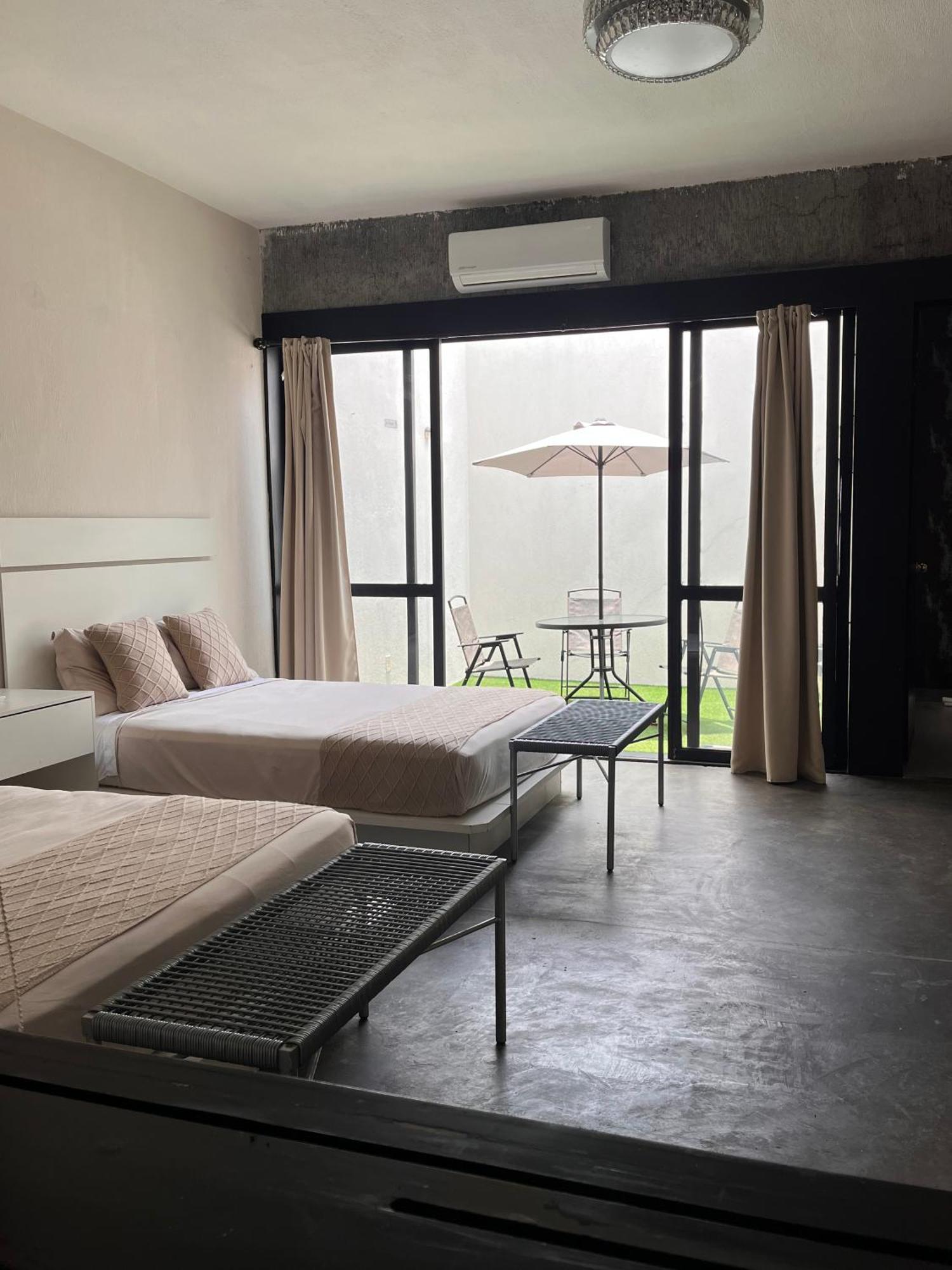 Aura Hotel B&B ทลาคิวปาก ภายนอก รูปภาพ