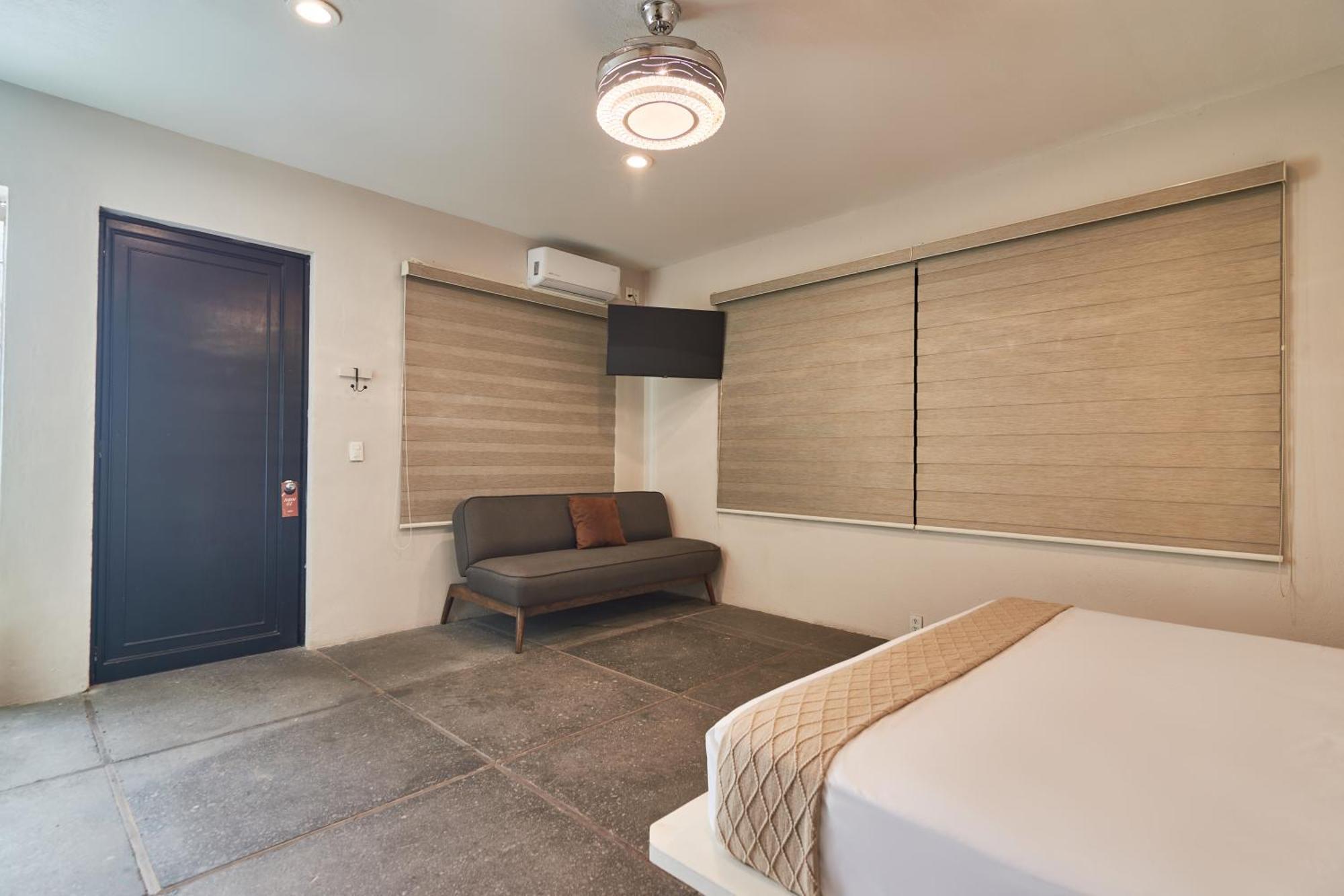 Aura Hotel B&B ทลาคิวปาก ภายนอก รูปภาพ